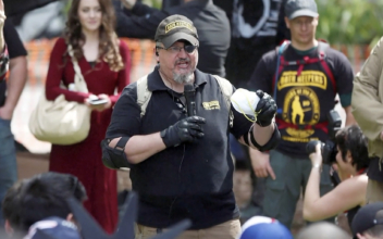 Judge Nixes Oath Keepers Founder’s Request to Change Lawyers Ahead of Trial