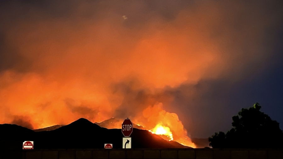 Fairview Fire Grows to 4,500 Acres, Blazing Across Southern California